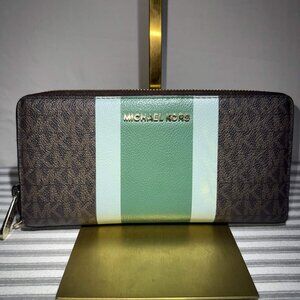 Michael Kors Jet Set Travel Center Stripe Wallet – Authentic Designer